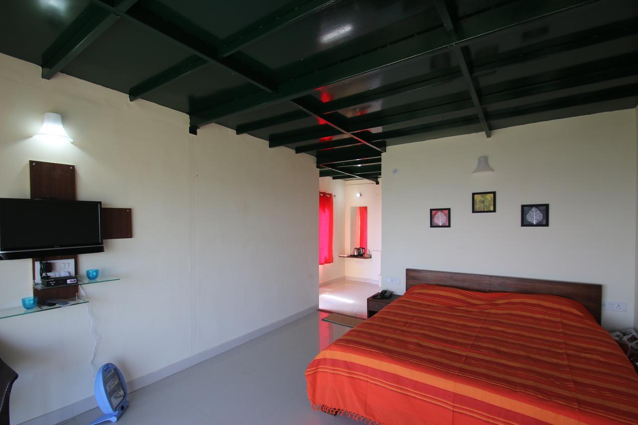 Nest And Hives Motiapathar/Mukteshwar Hotel Exterior foto